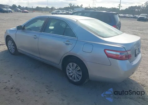 2007 Toyota Camry Ce z USA, uszkodzony, nr VIN 4T1BE46K47U667842